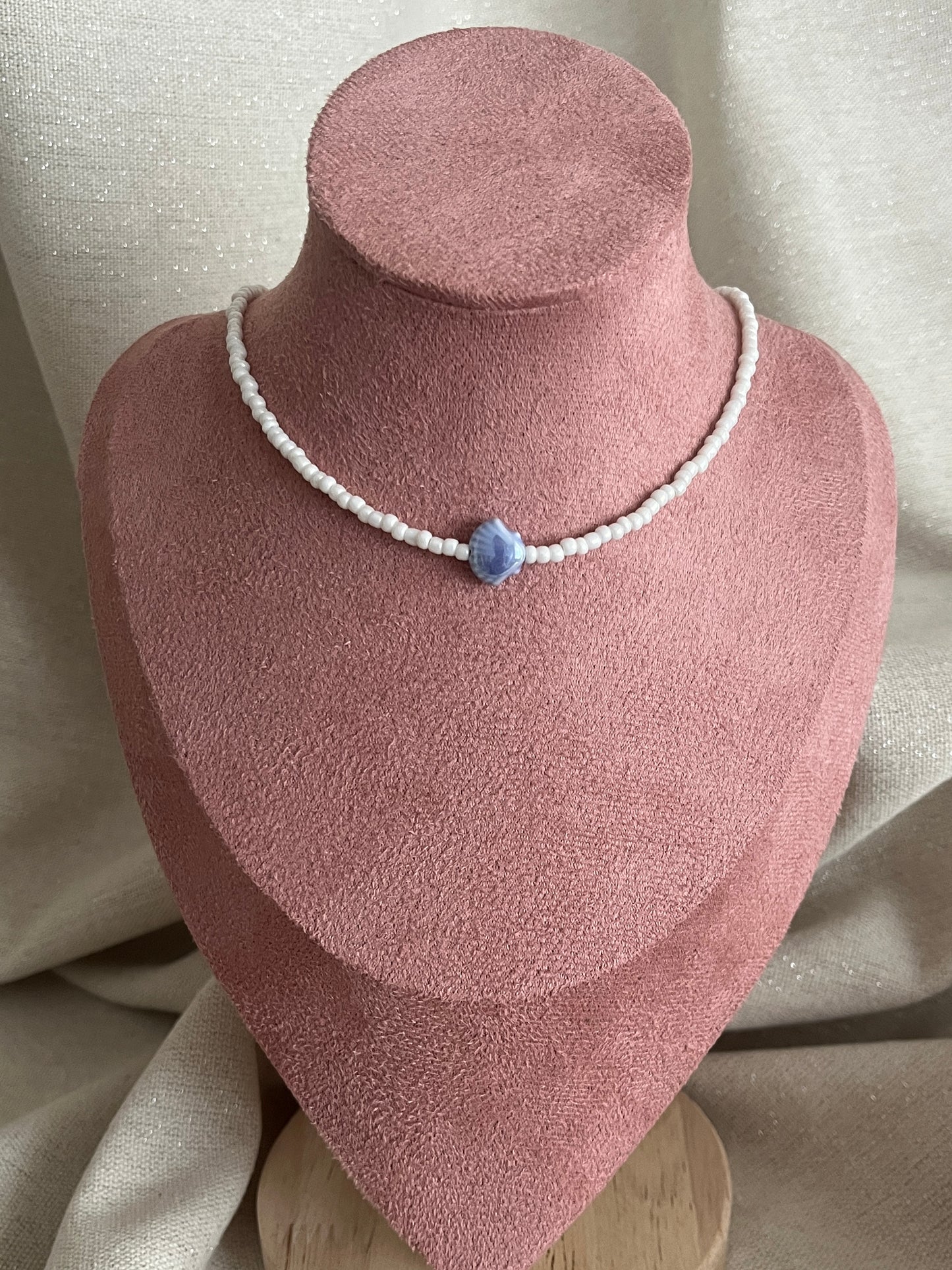 collier coquillage bleu perles