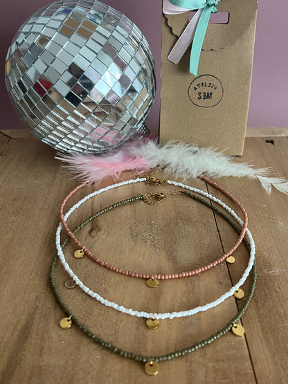 collier perles breloques tendance