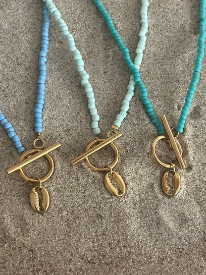 collier perles coquillage