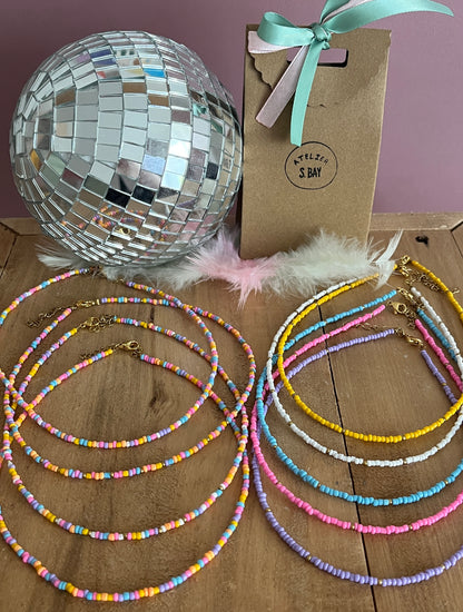 collier perles multicolore