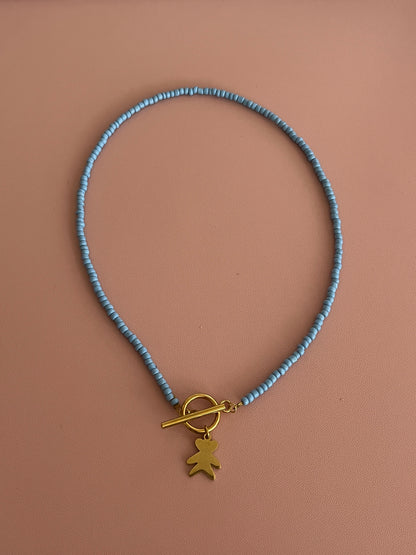 collier perles bleu ourson