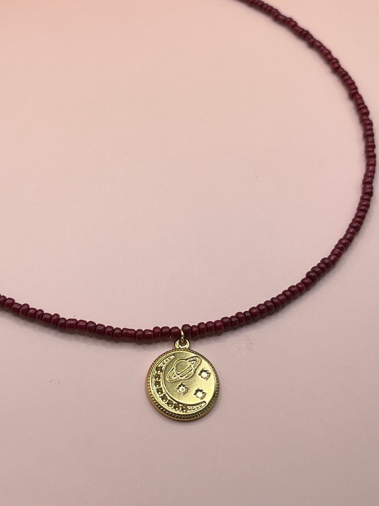collier perles bordeaux