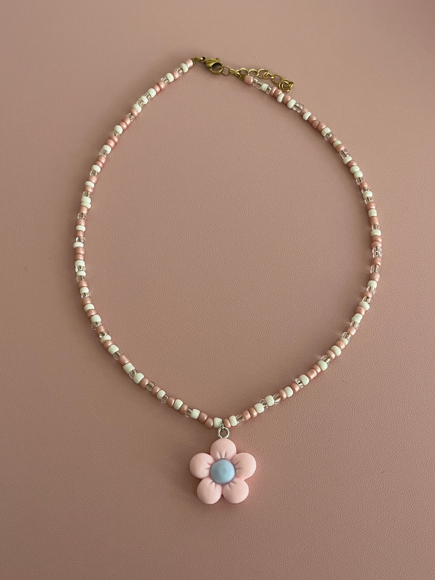 collier rose fleur